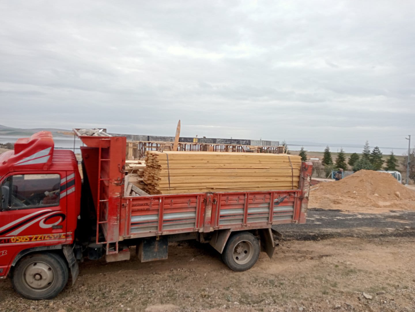 Isuzu Nakliye Kamyoneti